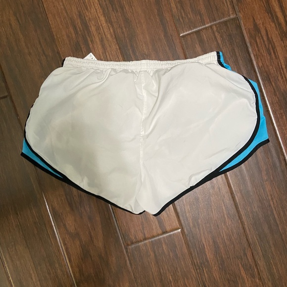 Like New, Nike, Wms Tempo Shorts, Sz XL - Picture 2 of 2